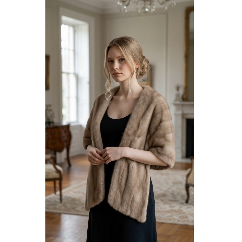 Lloyds Furs Denver Vintage Fur Stole Wrap Honey Brown Satin‎ Lined Shrug Luxury